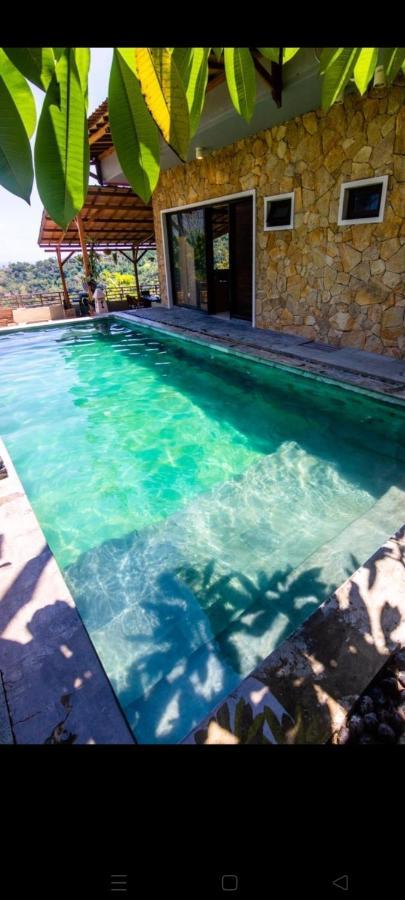 Lajor Villa Il Nido Batulayar מראה חיצוני תמונה
