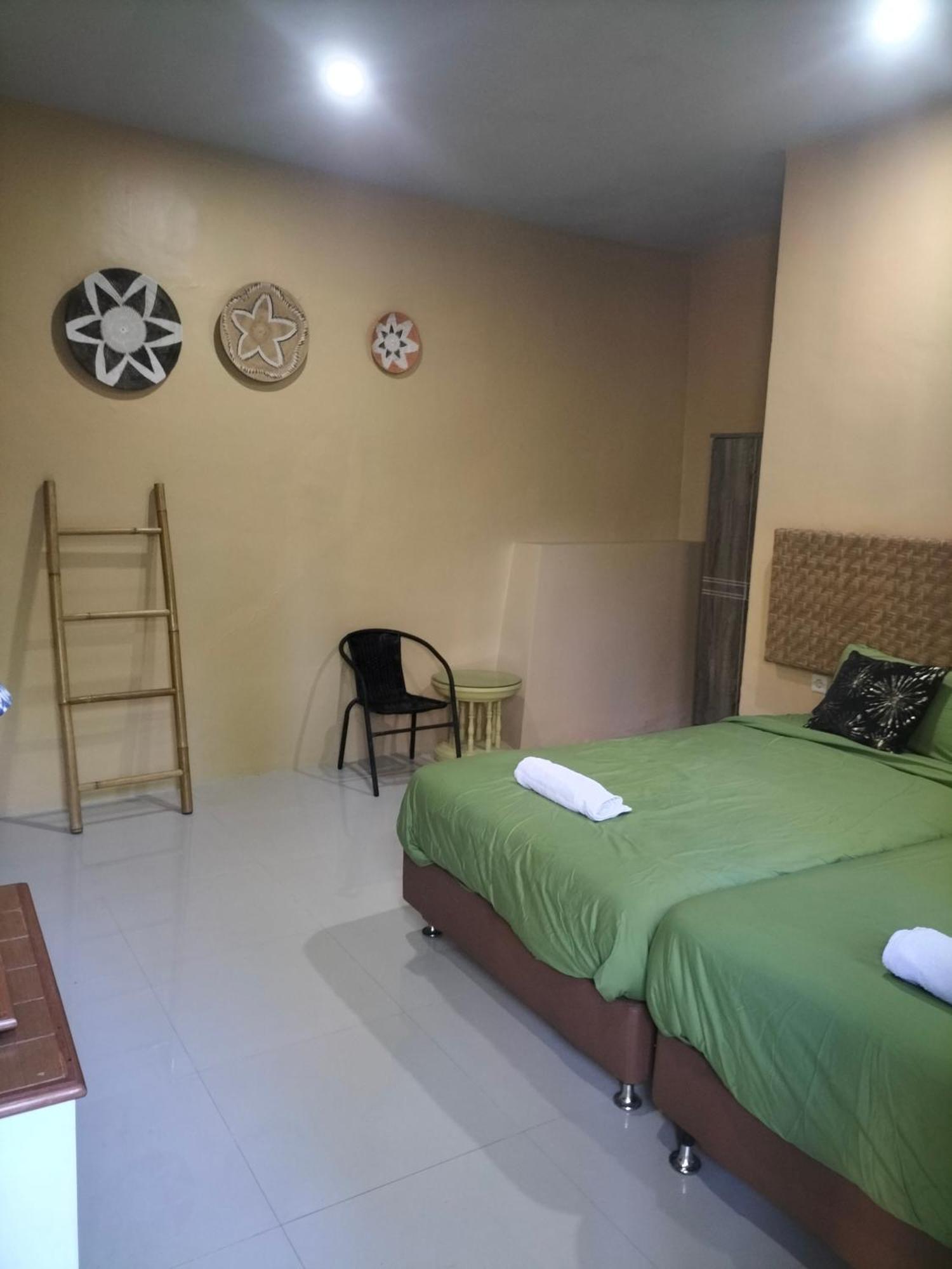 Lajor Villa Il Nido Batulayar חדר תמונה